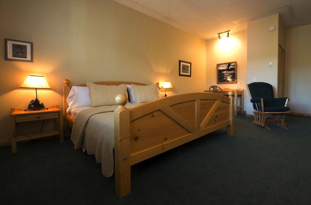 Aurora Inn Dawson City Extérieur photo